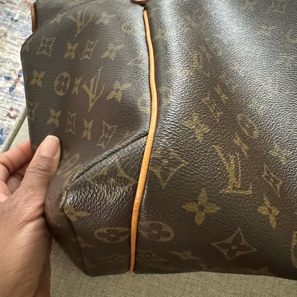 💯 authentic Louis Vuitton totally mm - Picture 10 of 15